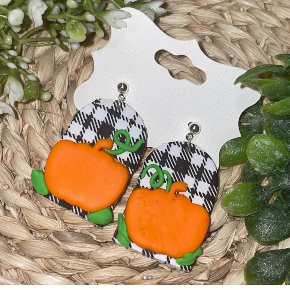 Green orange checkered polymer clay Halloween earrings with pumpkins